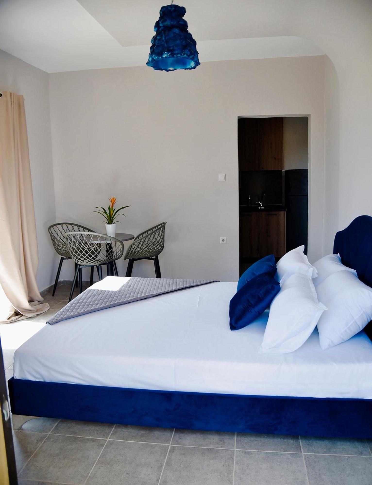 Room Nine 9 Beachfront Apartments Nea Kallikrateia Kültér fotó