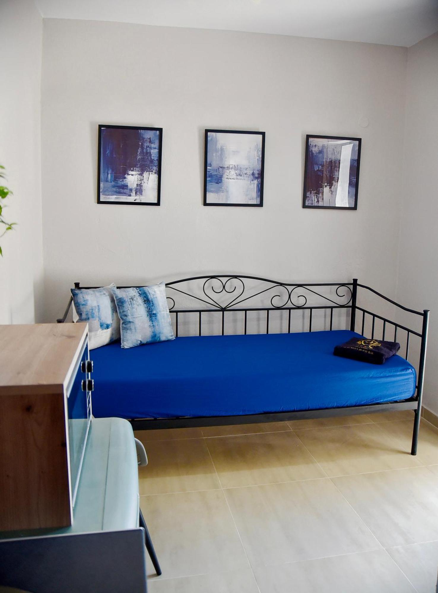 Room Nine 9 Beachfront Apartments Nea Kallikrateia Kültér fotó